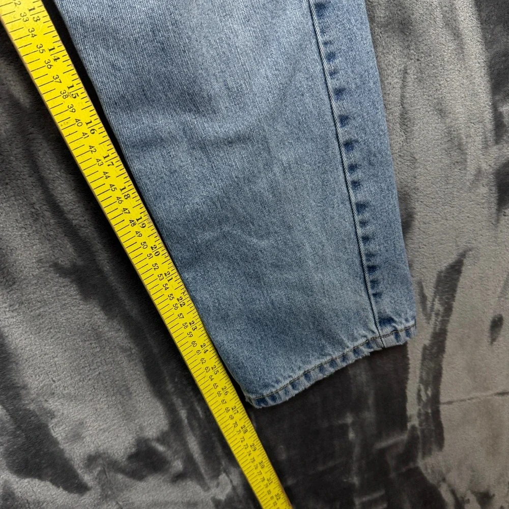 Levi's 505 Straight Leg Jeans Mens W32 L29 Light Wash Distressed Blue Denim